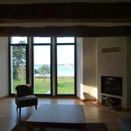 펜션 Manoir De Larmor 반느