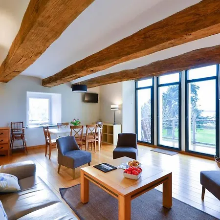 Manoir De Larmor Holiday home *